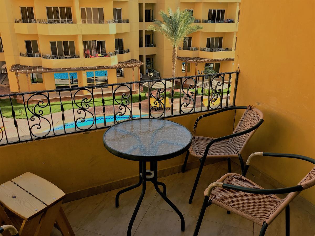 Pool View Apartments At British Resort - Unit 13 Hurghada Ngoại thất bức ảnh